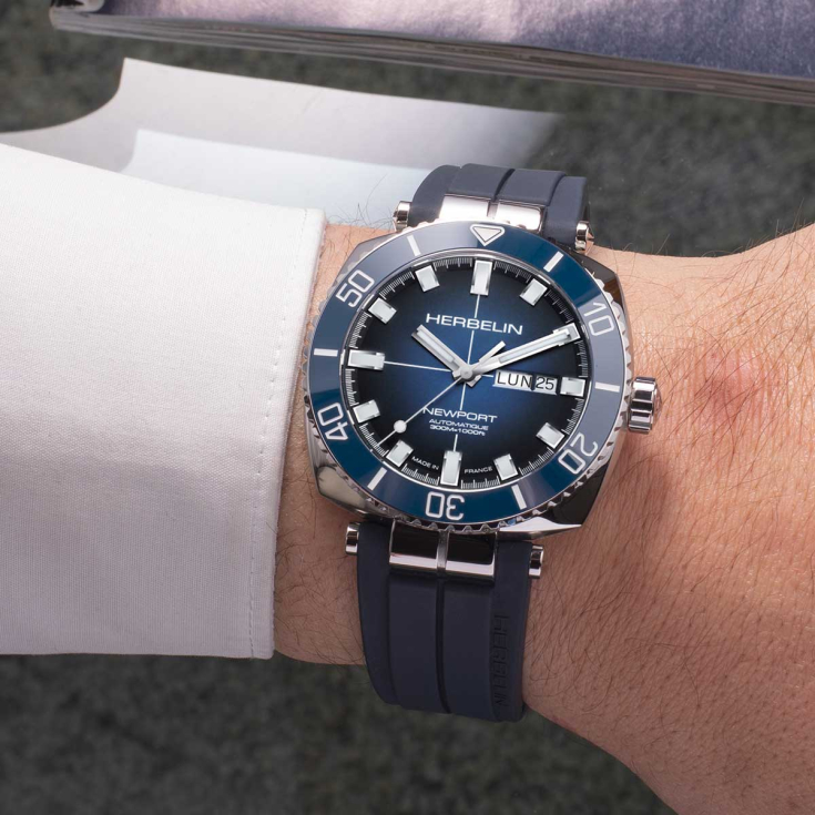Newport Diver Automatic 1774BL15CB Çelik Erkek Kol Saati